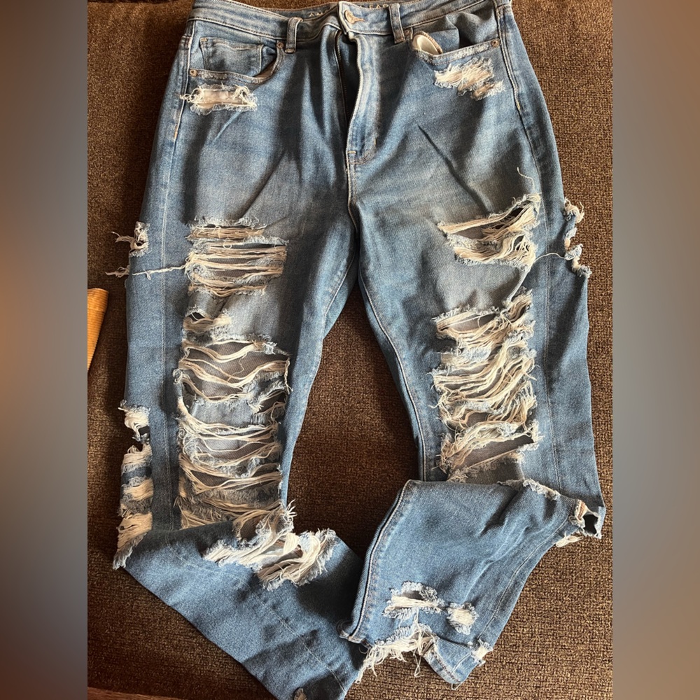AE MOM JEAN